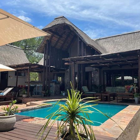 Ujabule Lodge Ходспруит Екстериор снимка